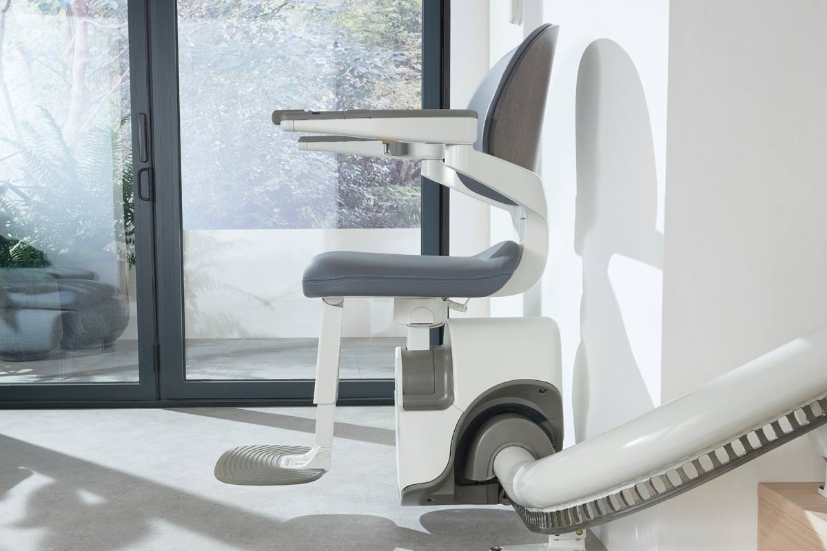Flow X Curved Stair Lift