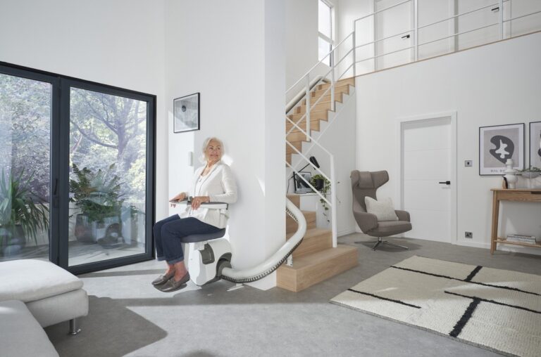 Flow X Stair Lift Wide01